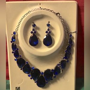 New stunning two-piece necklace and earrings set.